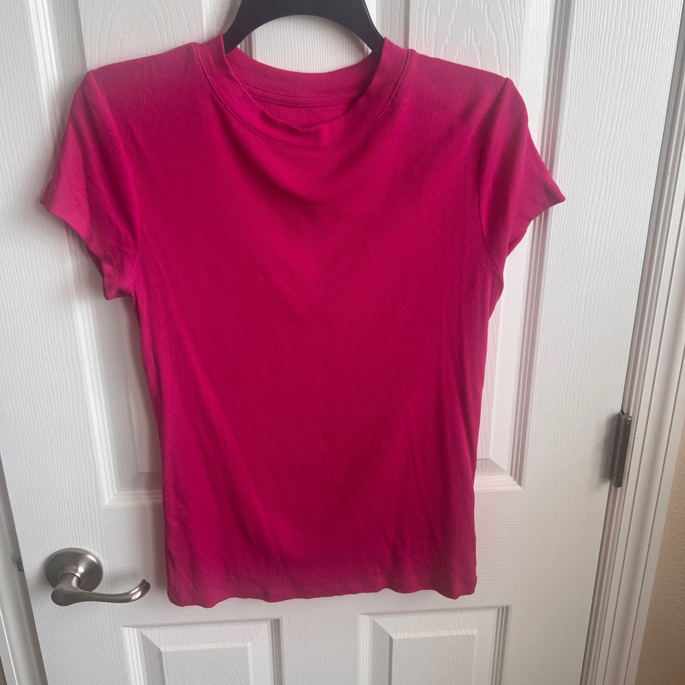 A New Day Ribbed T-Shirt Short Sleeve Casual Top Hot Pink Shirt Medium‎